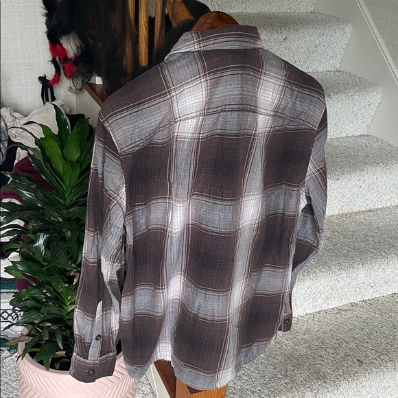 Abercrombie & Fitch Soft AF Dark Brown Plaid Shirt - Picture 5 of 8